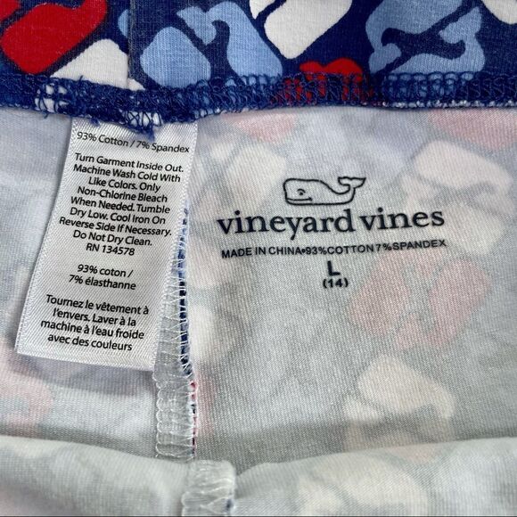 Vineyard Vines girl Large 14 red white blue shorts - Picture 4 of 5